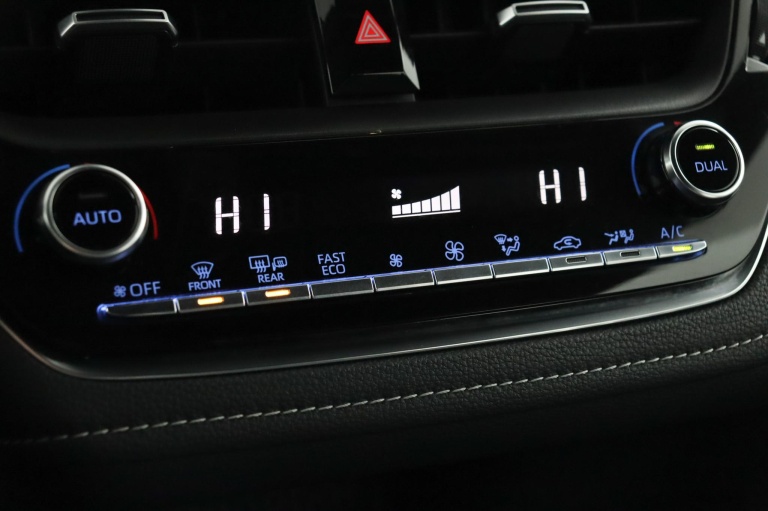 Toyota Corolla Touring Sports - 1.8 Hybrid Active 7