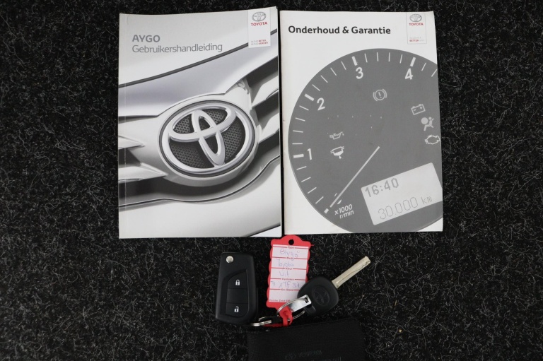 Toyota Aygo - 1.0 VVT-i x-play 11