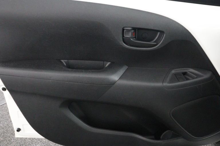 Toyota Aygo - 1.0 VVT-i x-play 28