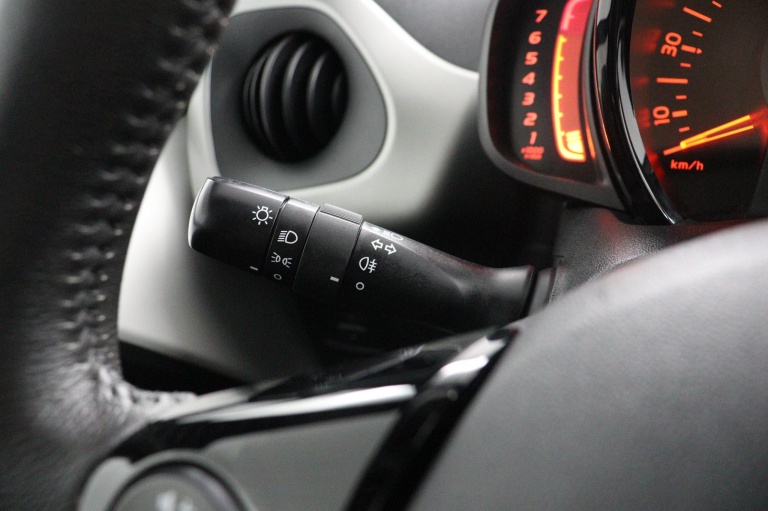 Toyota Aygo - 1.0 VVT-i x-play 32