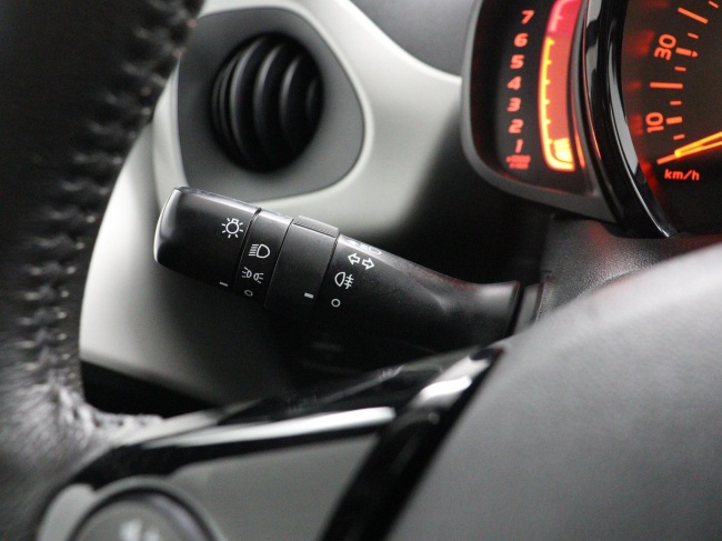 Toyota Aygo - 1.0 VVT-i x-play