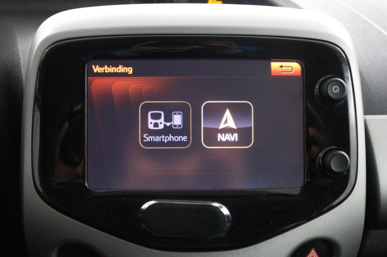 Toyota Aygo - 1.0 VVT-i x-play 46