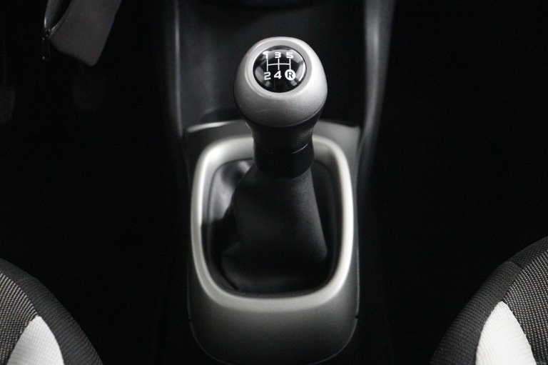 Toyota Aygo - 1.0 VVT-i x-play 57