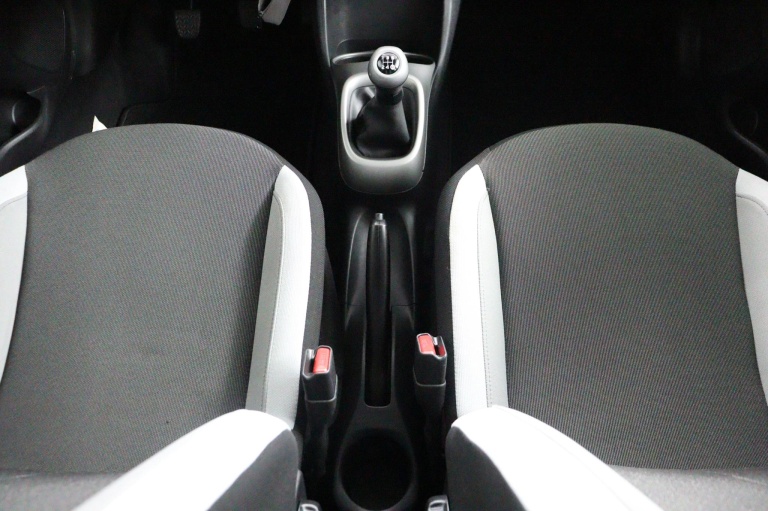 Toyota Aygo - 1.0 VVT-i x-play 58