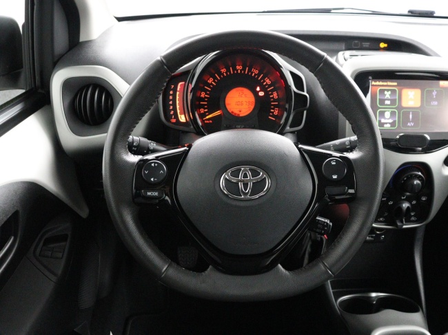 Toyota Aygo - 1.0 VVT-i x-play