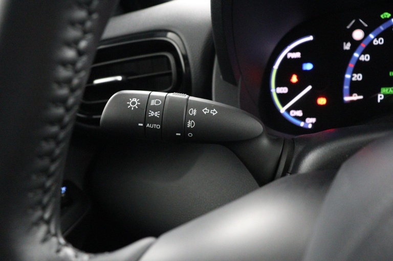 Toyota Yaris Cross - 1.5 Hybrid Dynamic 33