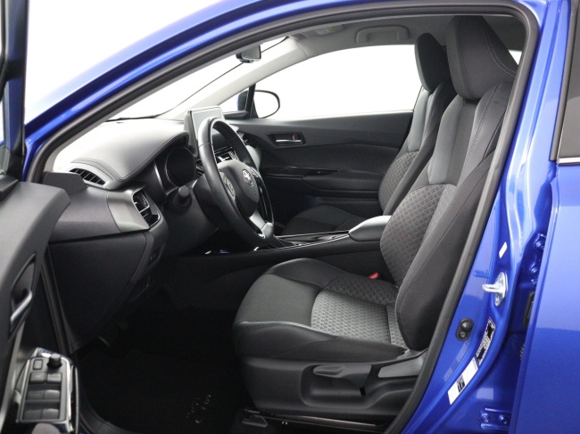 Toyota C-HR - 1.8 Hybrid Dynamic