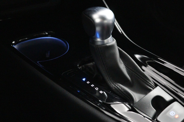 Toyota C-HR - 1.8 Hybrid Dynamic 27