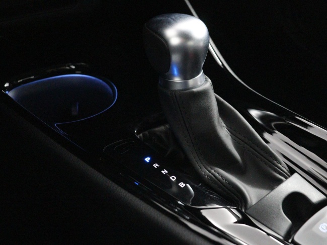 Toyota C-HR - 1.8 Hybrid Dynamic