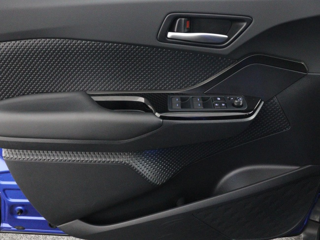 Toyota C-HR - 1.8 Hybrid Dynamic