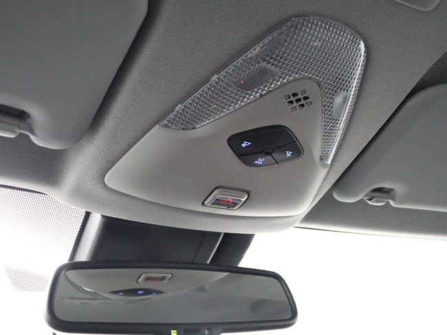 Toyota C-HR - 1.8 Hybrid Dynamic