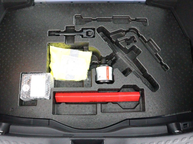 Toyota C-HR - 1.8 Hybrid Dynamic