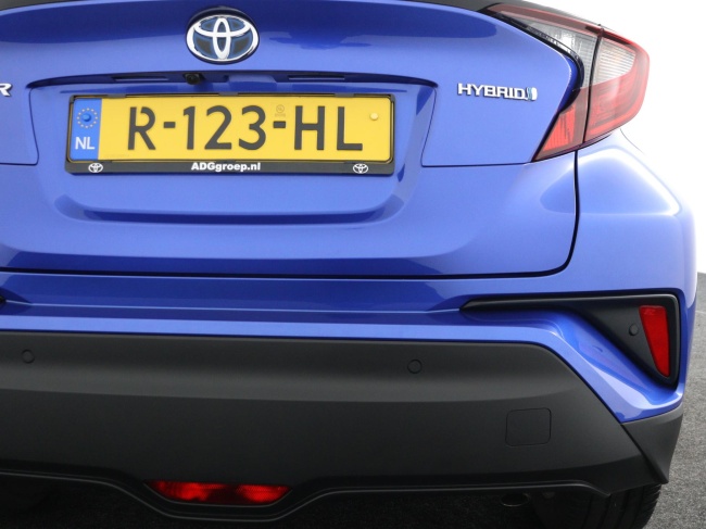 Toyota C-HR - 1.8 Hybrid Dynamic