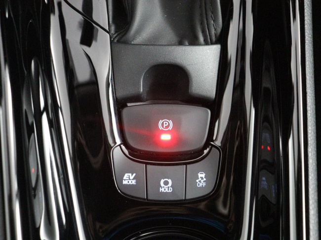 Toyota C-HR - 1.8 Hybrid Dynamic