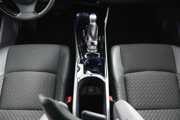 Toyota C-HR - 1.8 Hybrid Dynamic 66