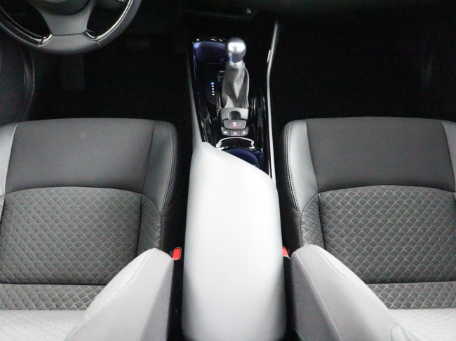 Toyota C-HR - 1.8 Hybrid Dynamic