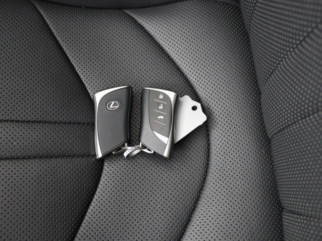 Lexus LC Convertible - 500