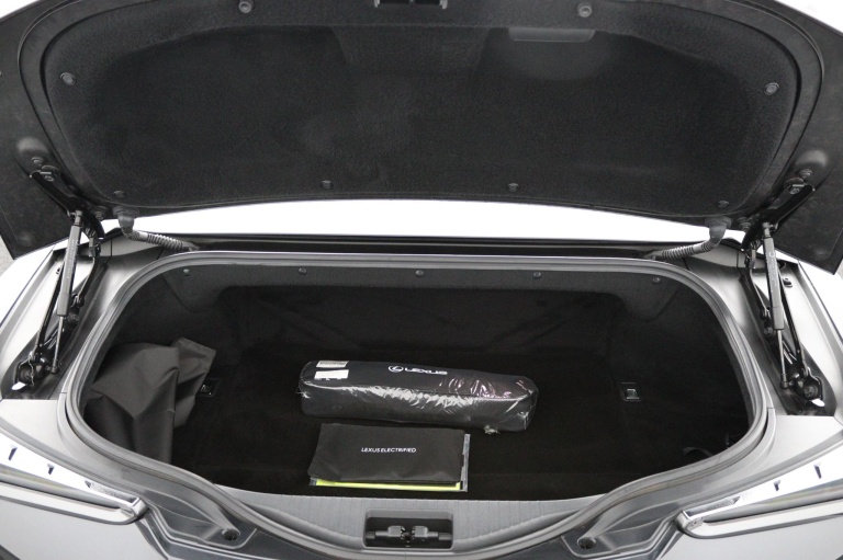 Lexus LC Convertible - 500 30