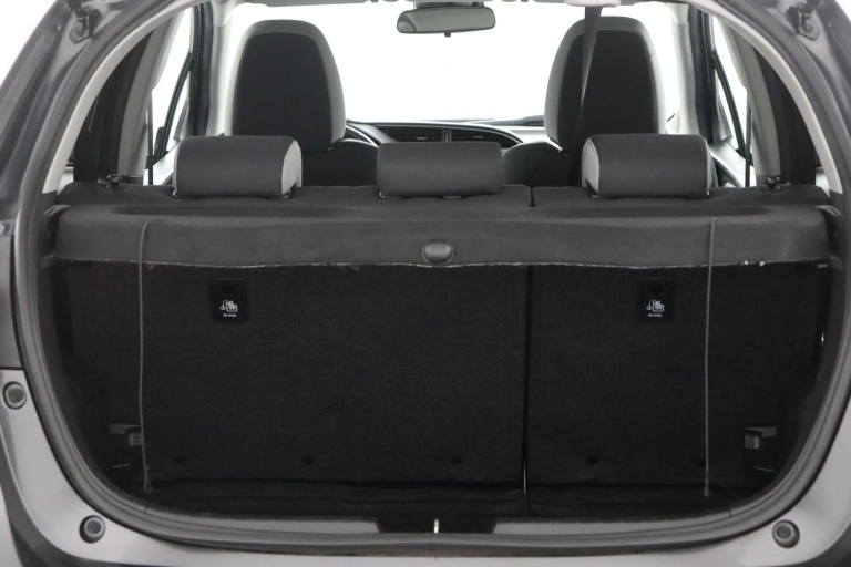 Toyota Yaris - 1.5 Hybrid Dynamic 21