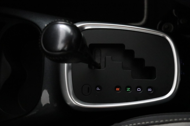 Toyota Yaris - 1.5 Hybrid Dynamic 25