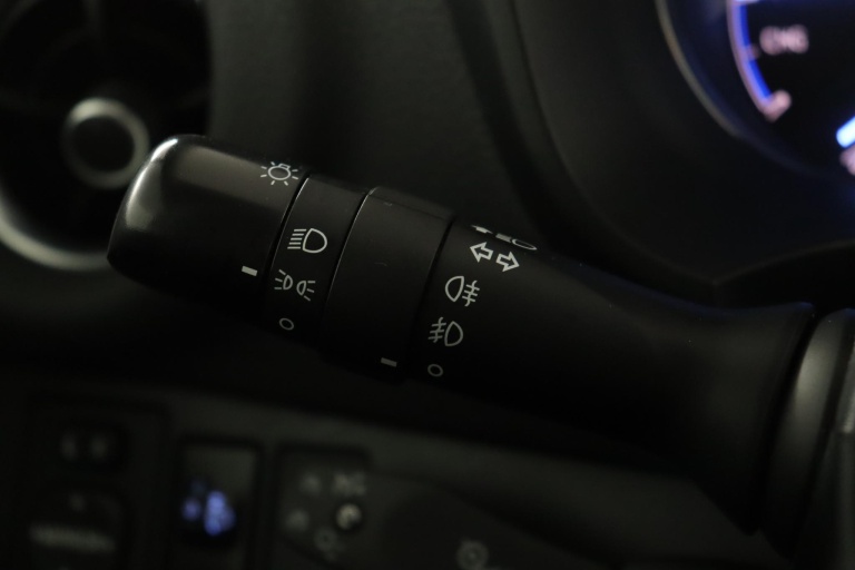 Toyota Yaris - 1.5 Hybrid Dynamic 29