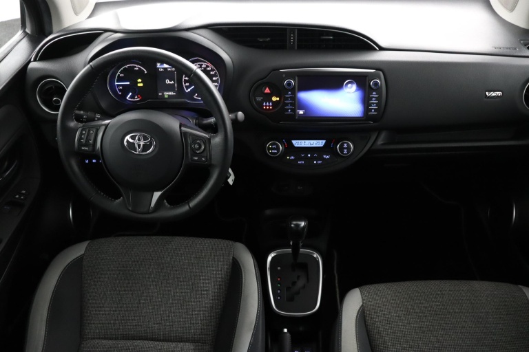 Toyota Yaris - 1.5 Hybrid Dynamic 4