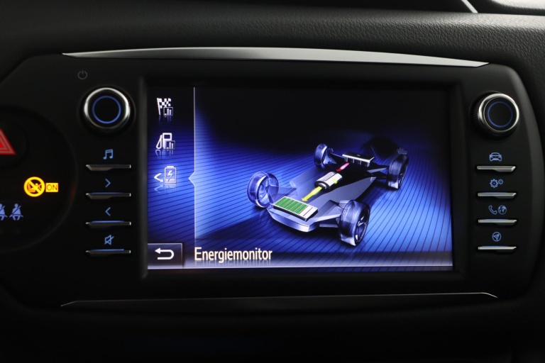 Toyota Yaris - 1.5 Hybrid Dynamic 43