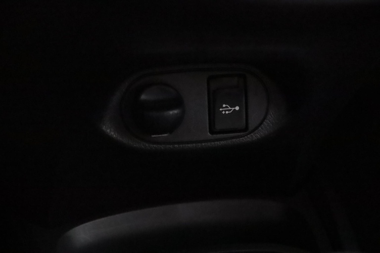 Toyota Yaris - 1.5 Hybrid Dynamic 47