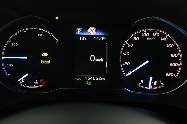 Toyota Yaris - 1.5 Hybrid Dynamic 6