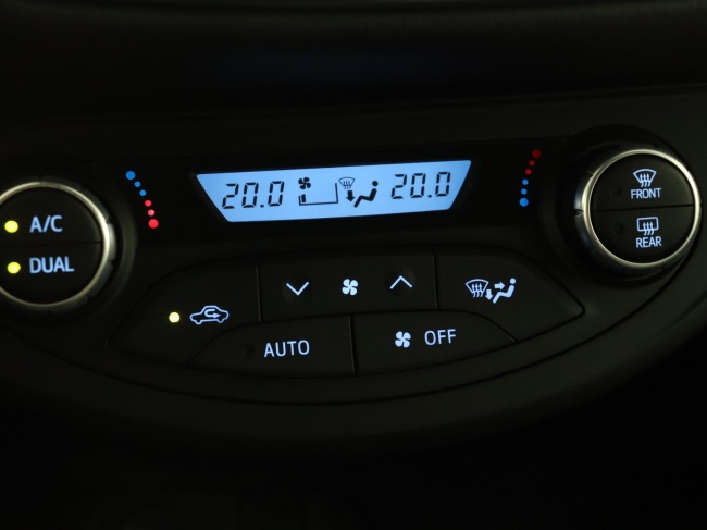 Toyota Yaris - 1.5 Hybrid Dynamic