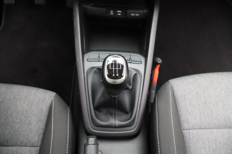 Kia Stonic - 1.0 T-GDi DynamicLine 11