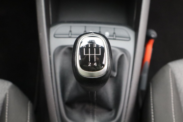 Kia Stonic - 1.0 T-GDi DynamicLine 18