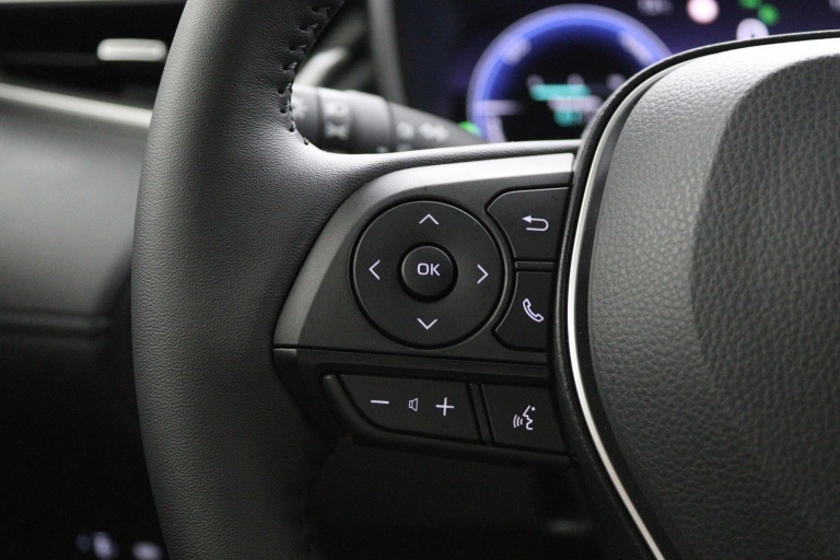 Toyota Corolla Cross - Hybrid 140 Dynamic 19