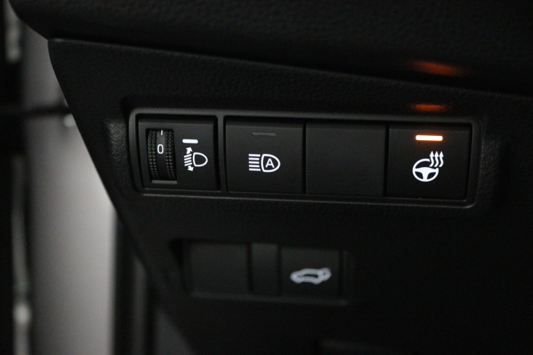 Toyota Corolla Cross - Hybrid 140 Dynamic 29