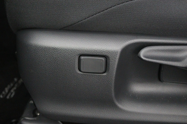 Toyota Corolla Cross - Hybrid 140 Dynamic 37