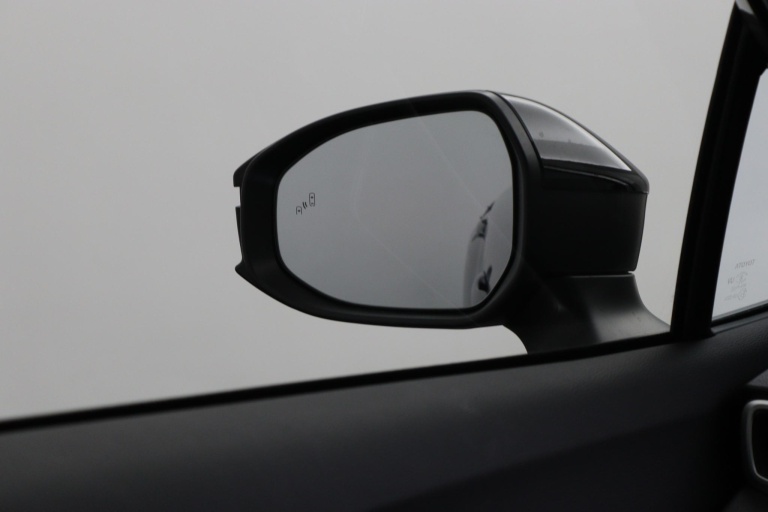 Toyota Corolla Cross - Hybrid 140 Dynamic 46