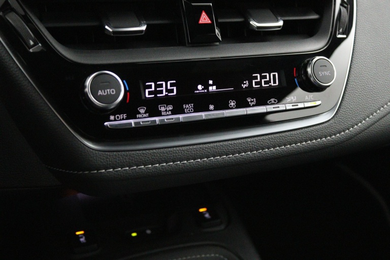 Toyota Corolla Touring Sports - Hybrid 140 Dynamic 7