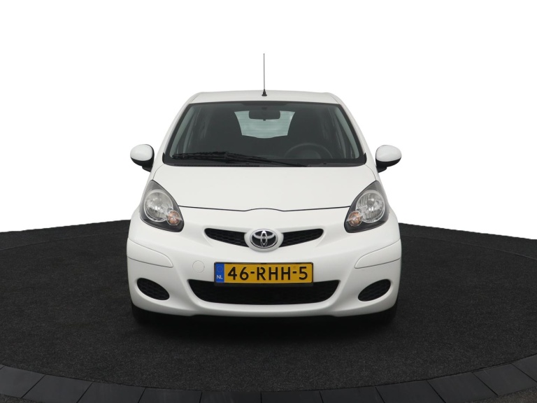 Toyota Aygo - 1.0-12V Now 13