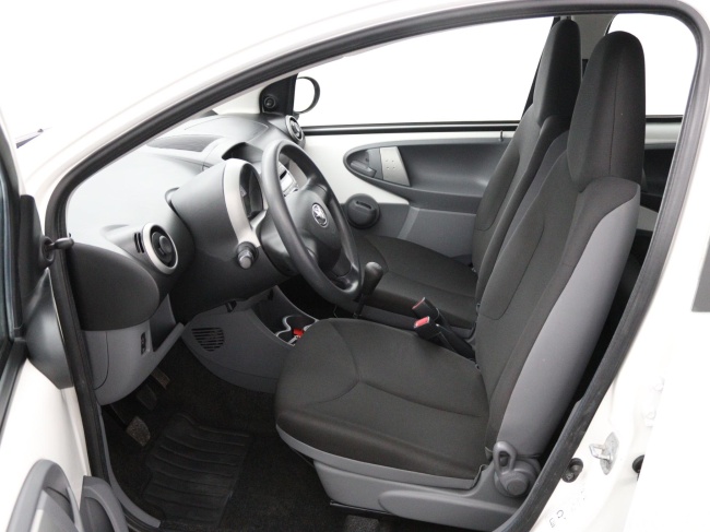 Toyota Aygo - 1.0-12V Now