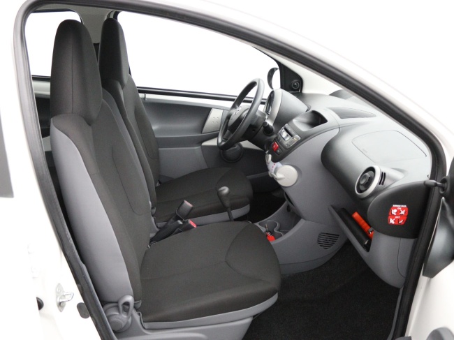 Toyota Aygo - 1.0-12V Now