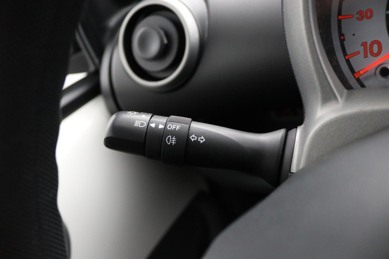 Toyota Aygo - 1.0-12V Now 25