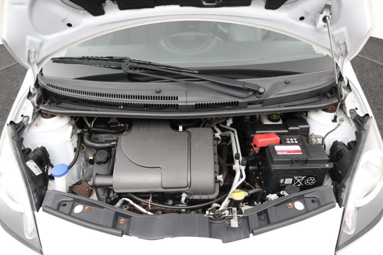 Toyota Aygo - 1.0-12V Now 29