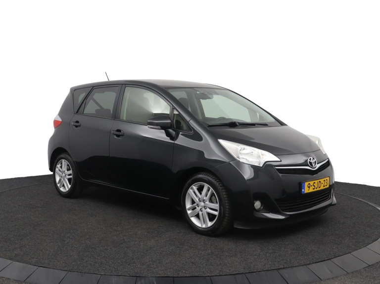 Toyota Verso-S - 1.3 VVT-i Dynamic 14