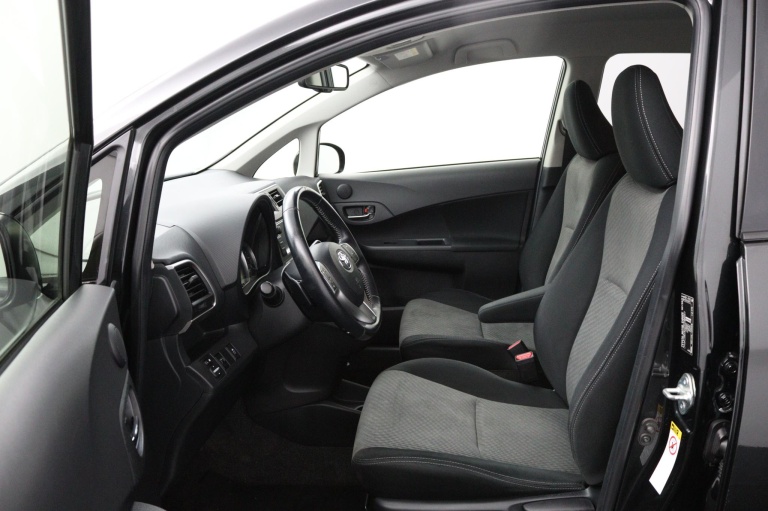 Toyota Verso-S - 1.3 VVT-i Dynamic 17