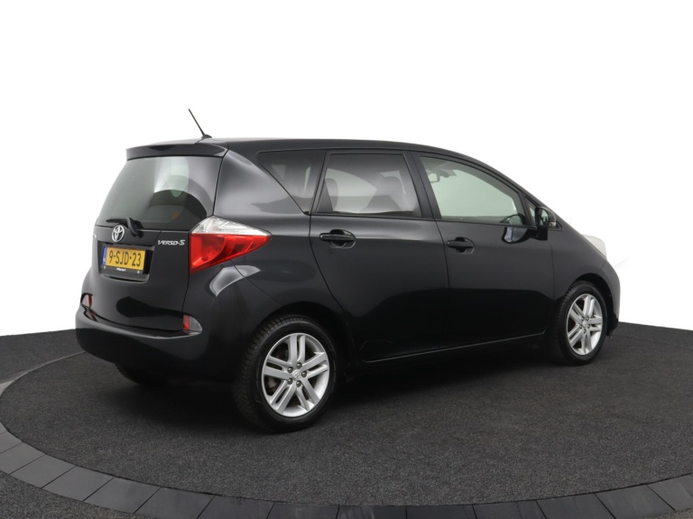 Toyota Verso-S - 1.3 VVT-i Dynamic 2