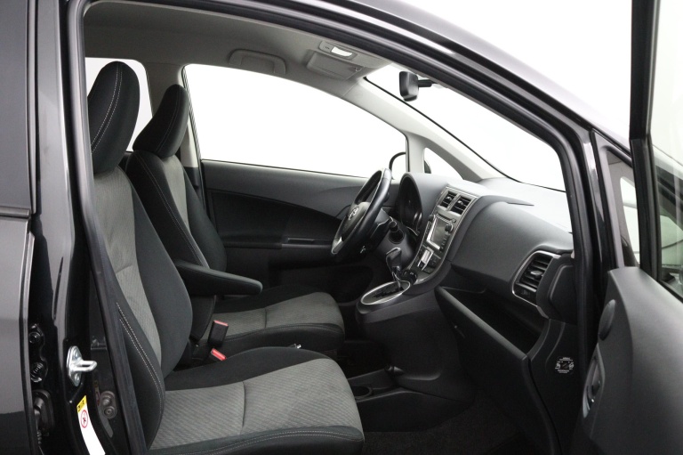 Toyota Verso-S - 1.3 VVT-i Dynamic 22