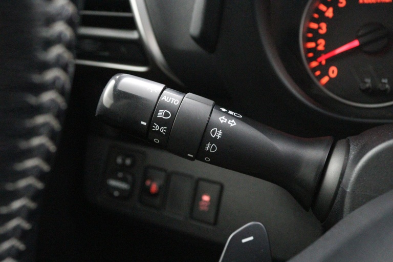 Toyota Verso-S - 1.3 VVT-i Dynamic 29