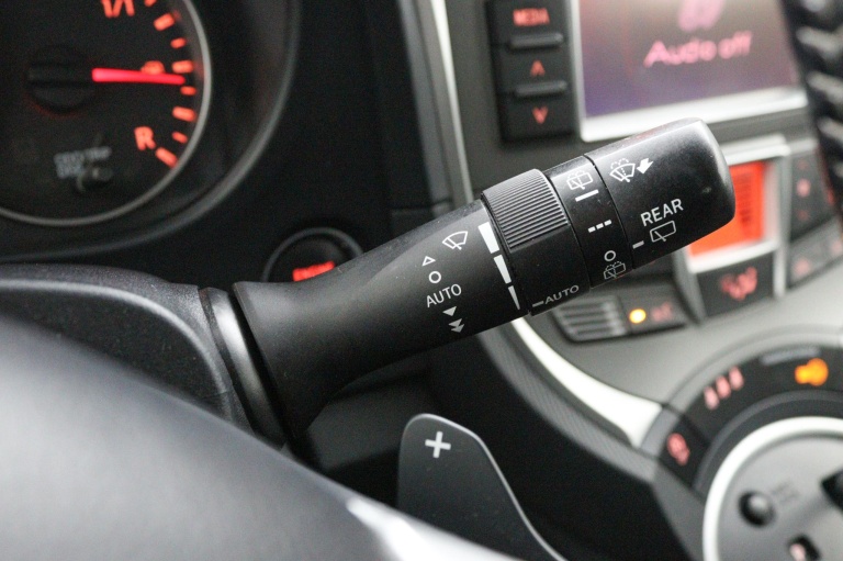 Toyota Verso-S - 1.3 VVT-i Dynamic 30