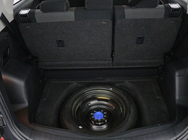 Toyota Verso-S - 1.3 VVT-i Dynamic