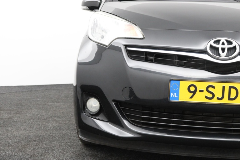 Toyota Verso-S - 1.3 VVT-i Dynamic 34